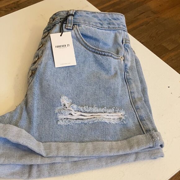 Forever 21 Button Fly Denim Shorts - Picture 6 of 6